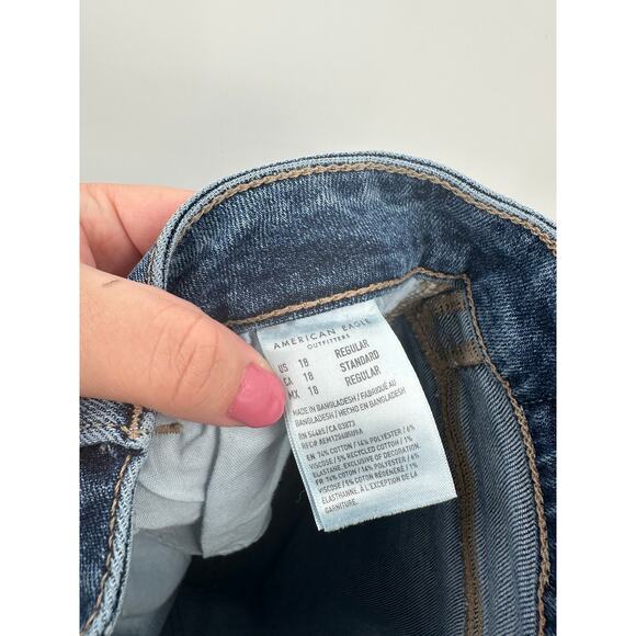 American Eagle Stretch Mom Jean Solid Blue Stretch Denim Size 18 Regular - Picture 10 of 12